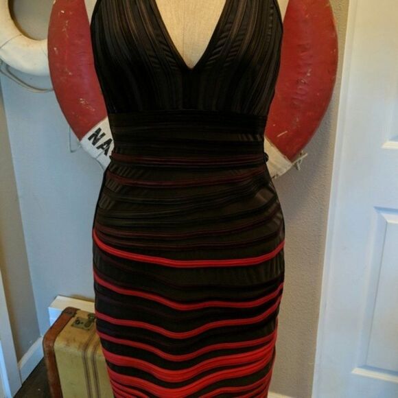 Halston Heritage Ombre Body Con Halter Dress 6 - Picture 2 of 12